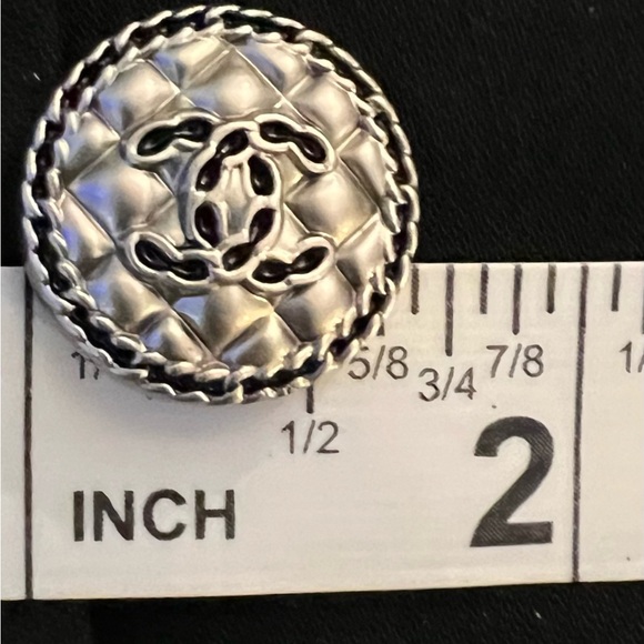 Set of 6 25mmCC Chanel style replacement buttons/brush silver/black/beau… - Picture 7 of 9